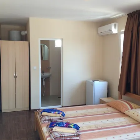 Guest house къщички глория-free Parking,gloria