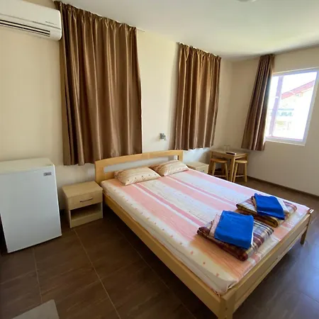 Guest house къщички глория-free Parking,gloria *